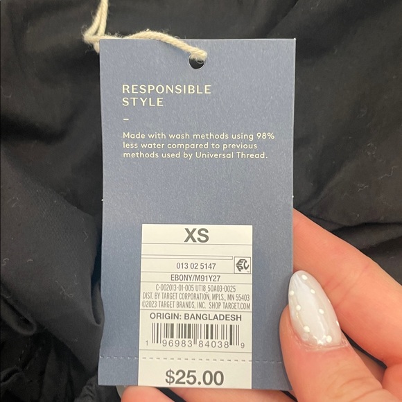 Universal Thread Black Puff Sleeve Crop Top - Picture 2 of 4